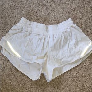 Lululemon Hotty Hot shorts